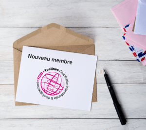 enveloppe et lettre avec l'inscription "nouveau membre" et le logo d'YCID